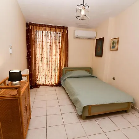Casa de Férias Maisonette Κazerma Ampavris
