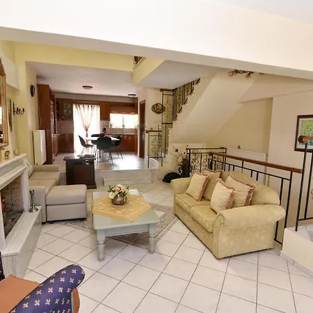 Maisonette Κazerma * Ampavris