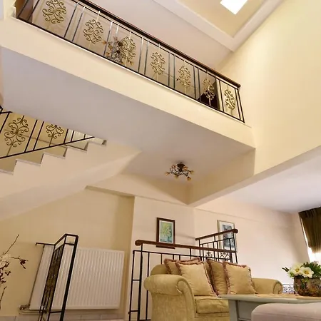 Casa de Férias Maisonette Κazerma *